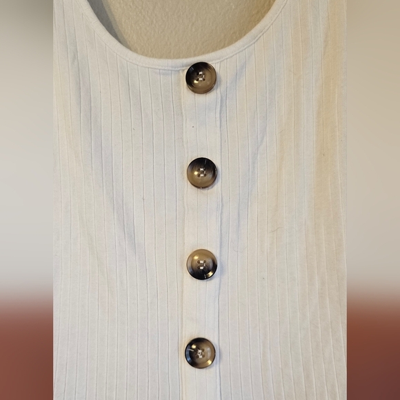 White and Pink Buttoned Romper - Picture 2 of 5